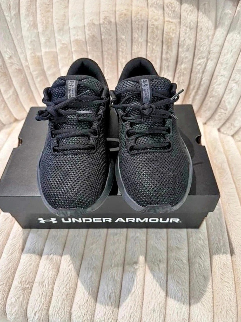 Under Armour Charged Surge 4 Women’s Athletic Shoes US 9